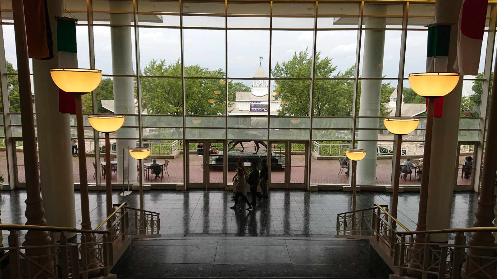 アーリントン競馬場の風景