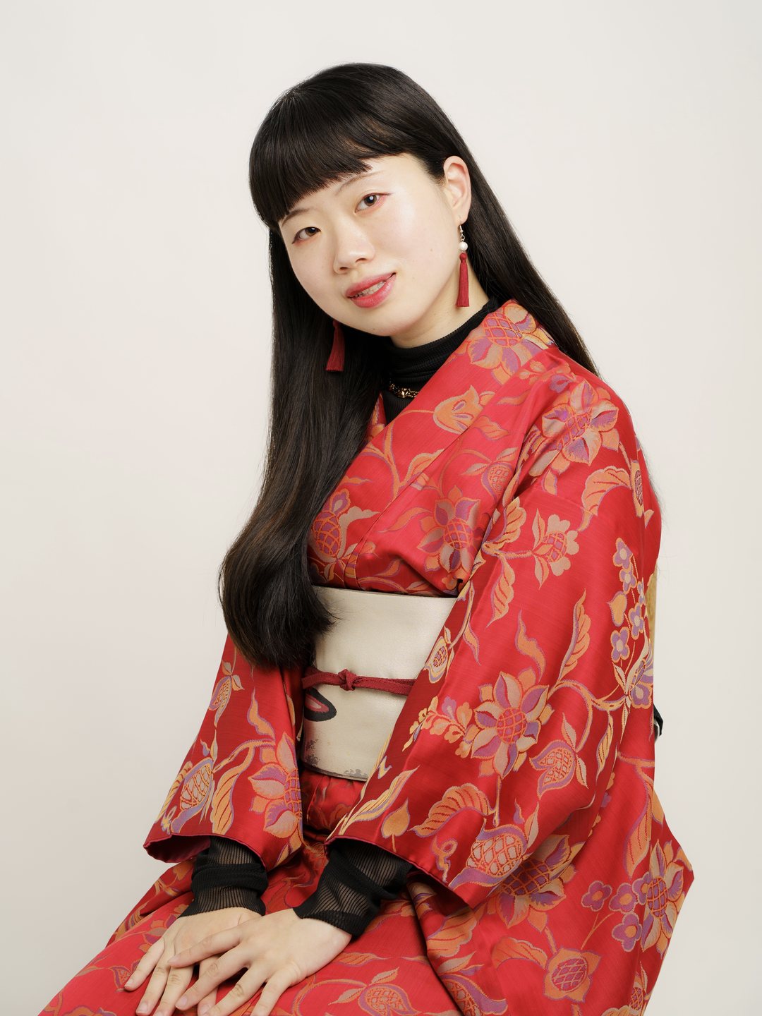 花緒よみ先生